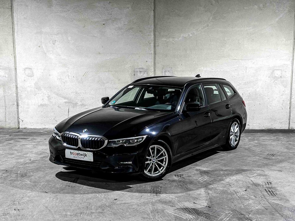 BMW 318i Touring Business Edition 156pk 2022 3-serie, N-938-VX
