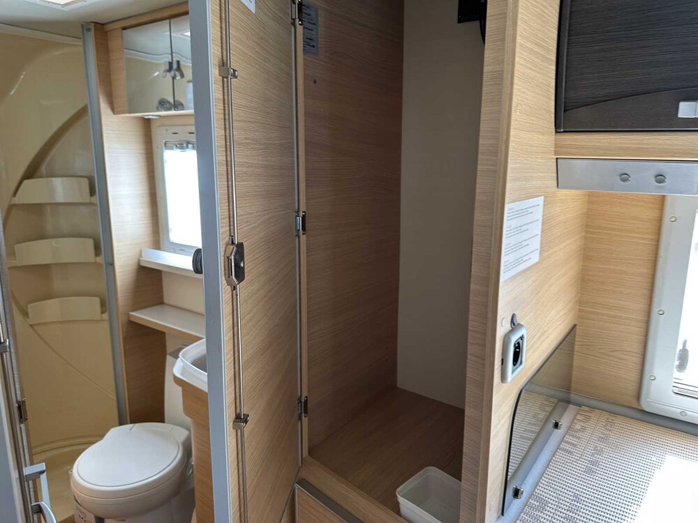 Trigano GRANDUCA 225P 2009 Camper, JB-498-Z