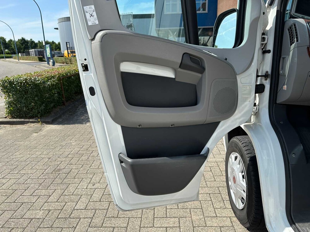 Trigano GRANDUCA 225P 2009 Camper, JB-498-Z