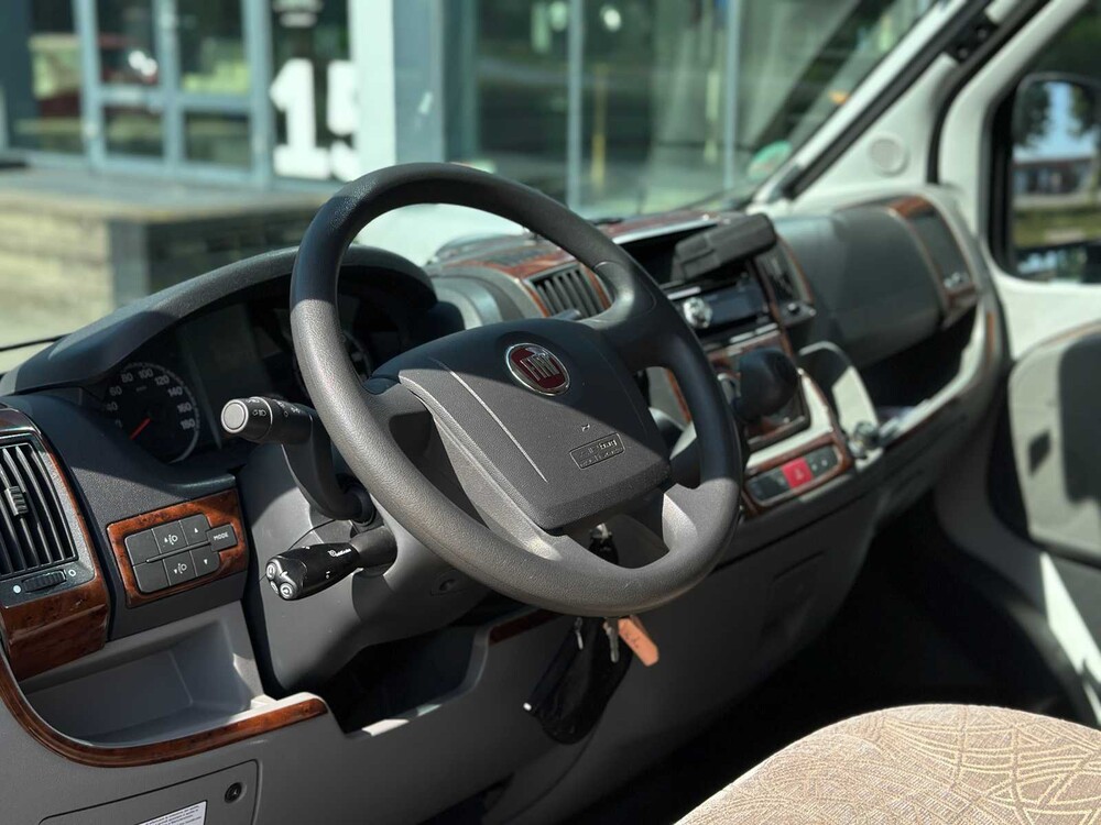 Trigano GRANDUCA 225P 2009 Camper, JB-498-Z