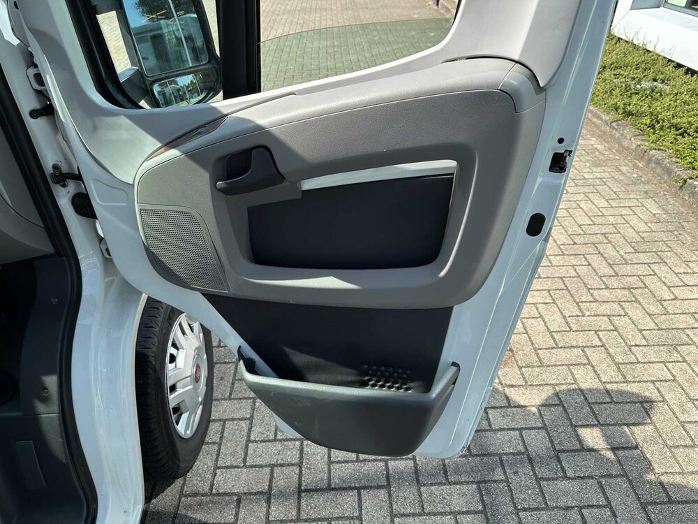 Trigano GRANDUCA 225P 2009 Camper, JB-498-Z