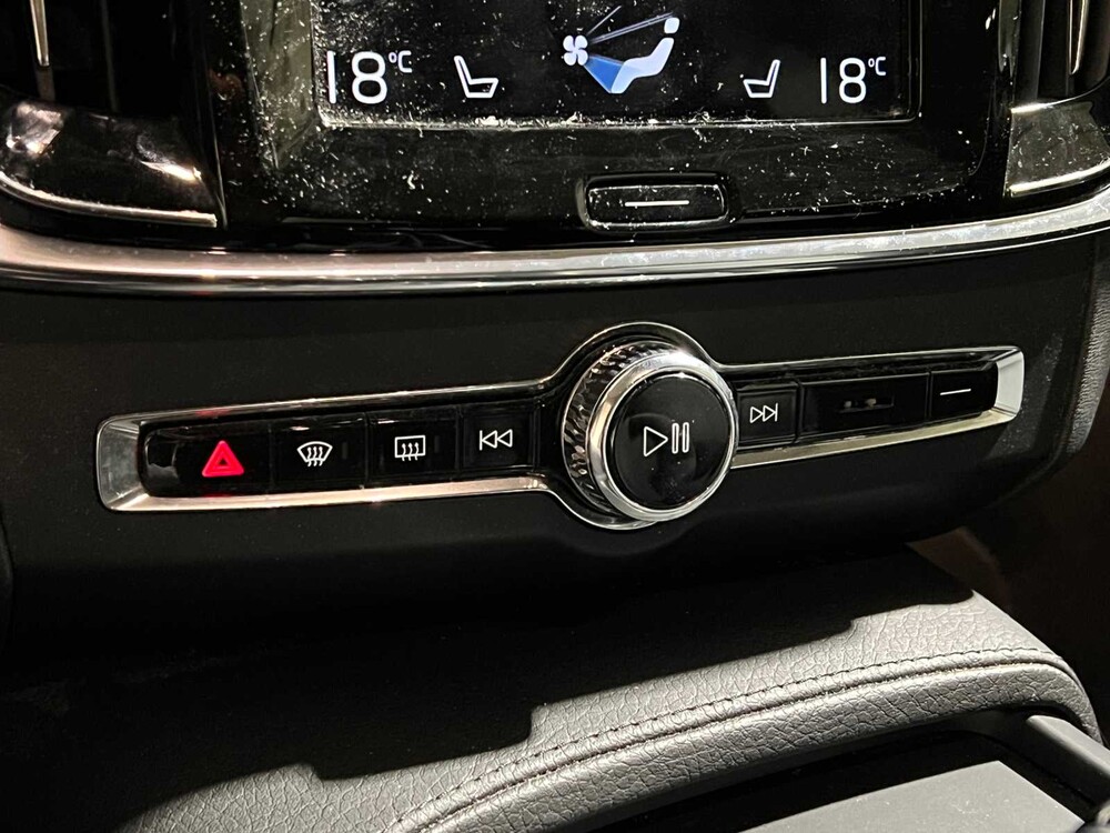 Volvo V90 2.0 T4 Momentum Pro 190pk 2019, XX-067-J