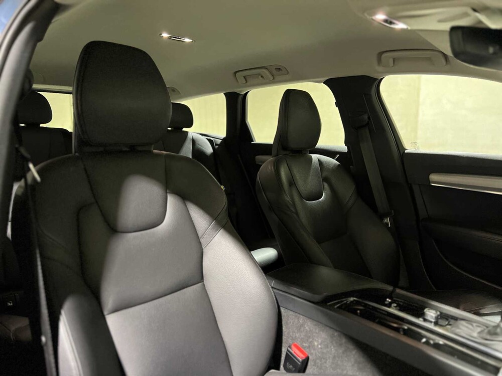 Volvo V90 2.0 T4 Momentum Pro 190pk 2019, XX-067-J