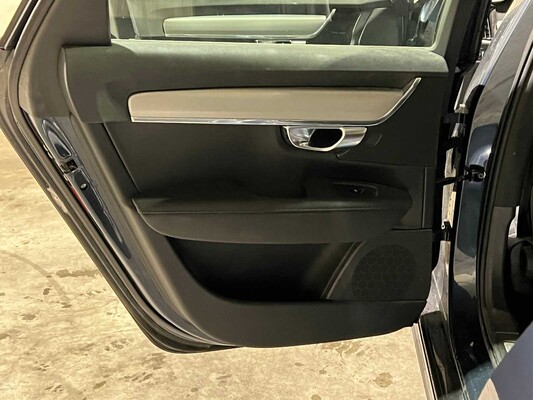 Volvo V90 2.0 T4 Momentum Pro 190hp 2019, XX-067-J