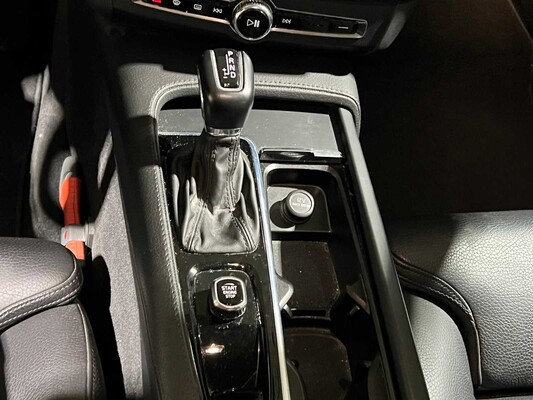 Volvo V90 2.0 T4 Momentum Pro 190hp 2019, XX-067-J