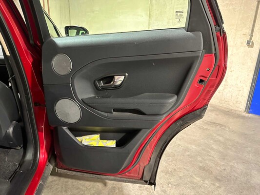 Land Rover Range Rover Evoque 2.2 TD4 4WD Pure 150hp 2013, 3-KBG-31