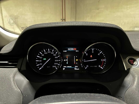Land Rover Range Rover Evoque 2.2 TD4 4WD Pure 150hp 2013, 3-KBG-31