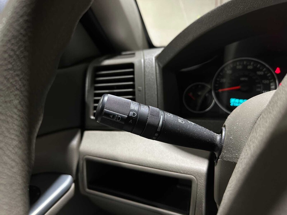 Jeep Grand Cherokee 4.7 V8 Laredo 231pk 2005, 85-ZP-VB Youngtimer