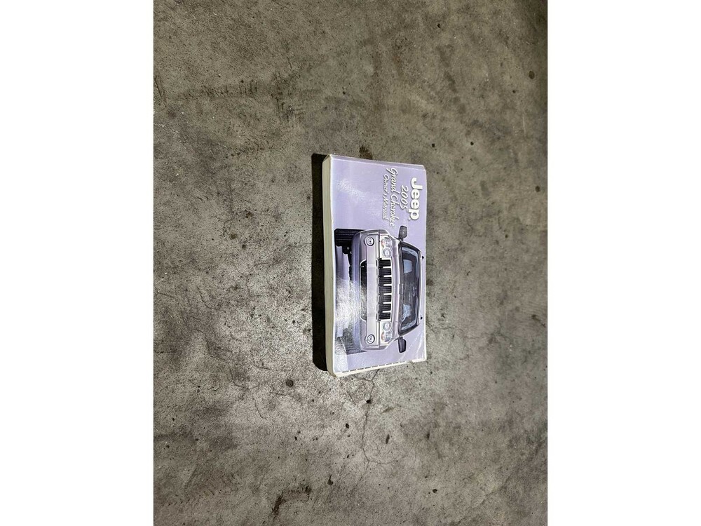 Jeep Grand Cherokee 4.7 V8 Laredo 231pk 2005, 85-ZP-VB Youngtimer