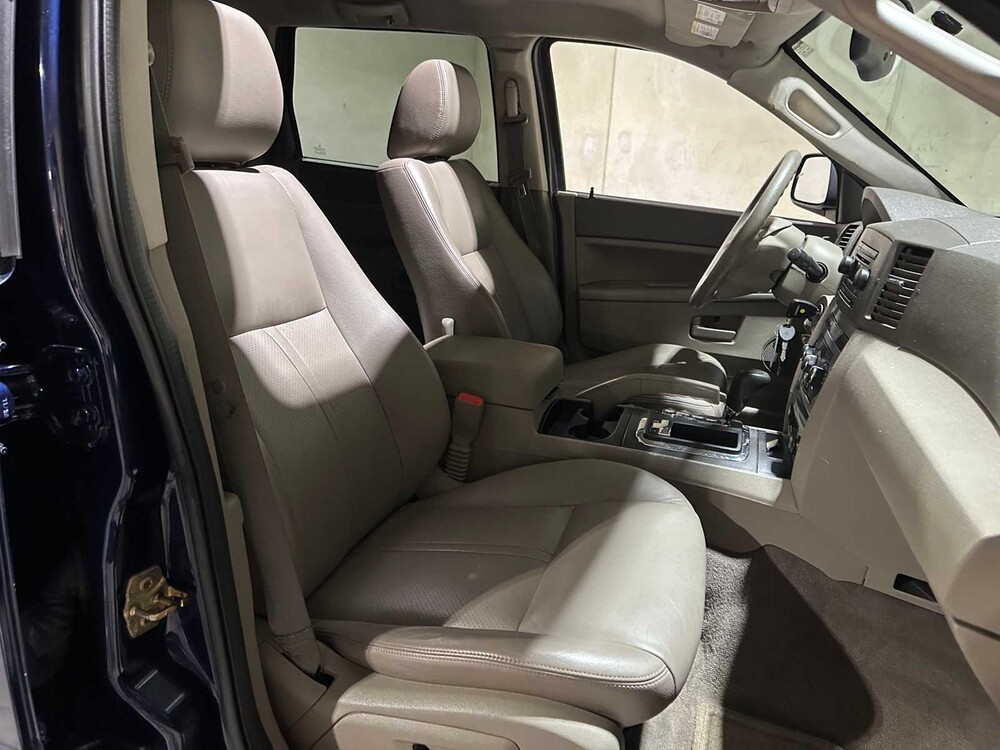 Jeep Grand Cherokee 4.7 V8 Laredo 231pk 2005, 85-ZP-VB Youngtimer