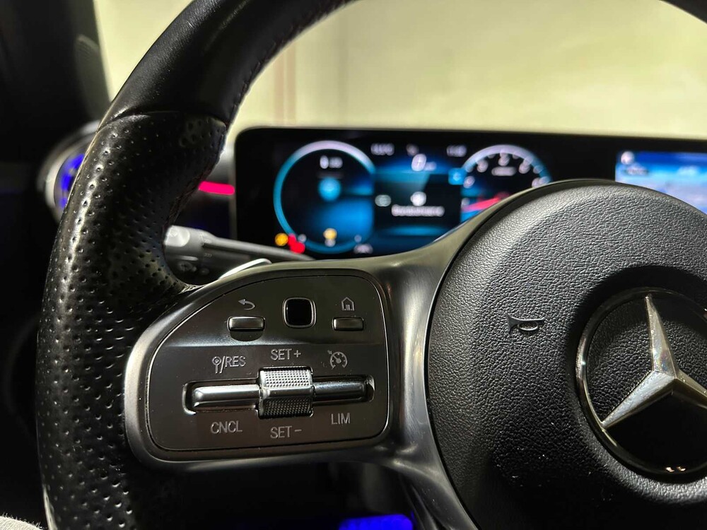 Mercedes-Benz A180 Limousine Premium Plus 136pk 2020, R-276-VV