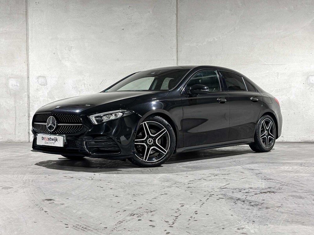 Mercedes-Benz A180 Limousine Premium Plus 136pk 2020, R-276-VV