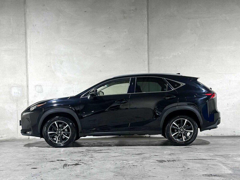Lexus NX 300h Business Line Pro 155pk 2015, GT-341-Z