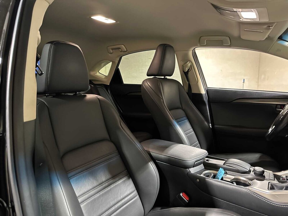 Lexus NX 300h Business Line Pro 155pk 2015, GT-341-Z