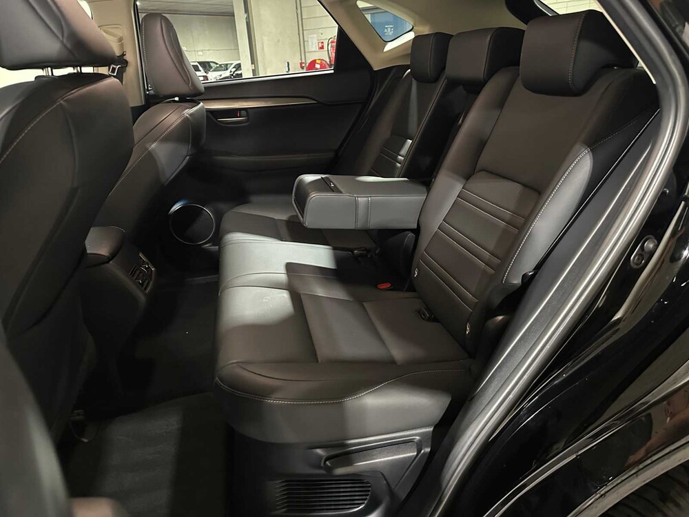 Lexus NX 300h Business Line Pro 155pk 2015, GT-341-Z