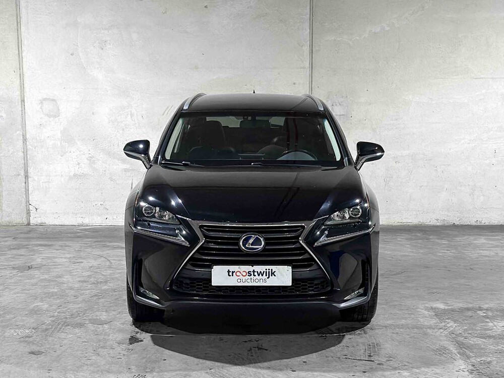 Lexus NX 300h Business Line Pro 155pk 2015, GT-341-Z