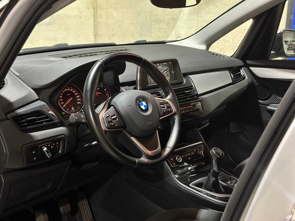 BMW 218i Active Tourer Essential 136pk 2015 2-serie, GL-742-R
