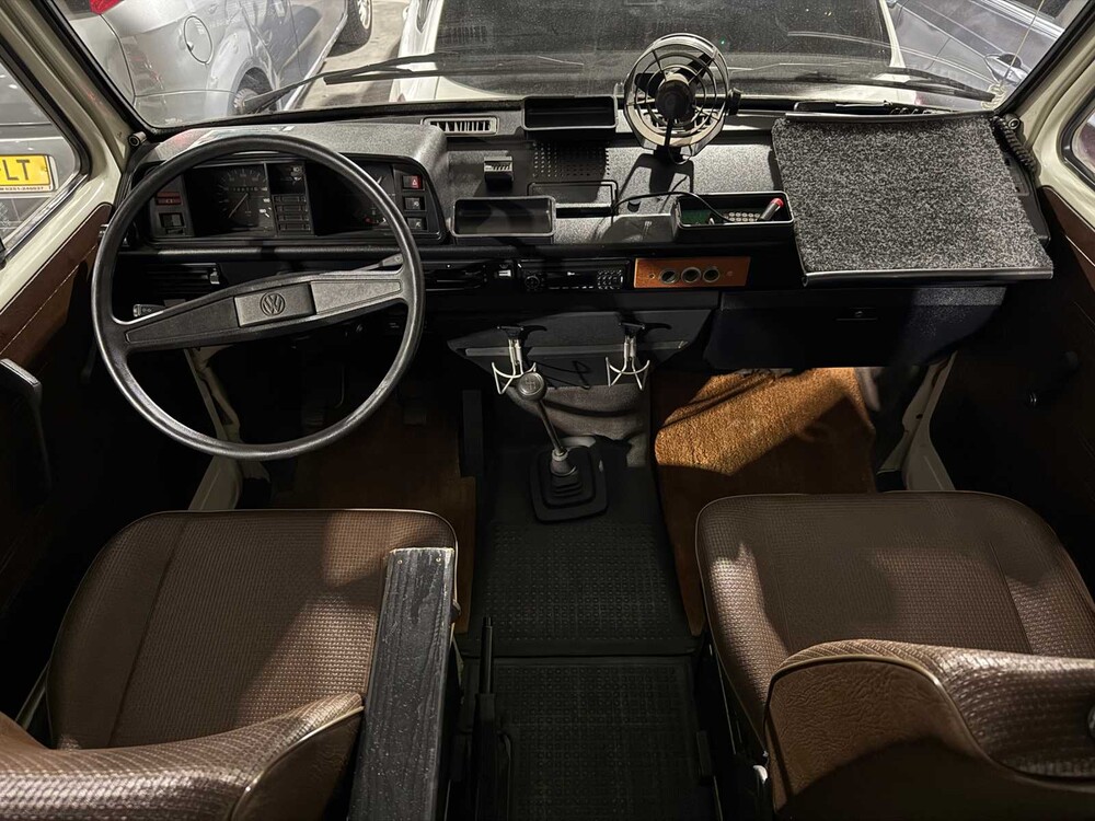 Volkswagen T3 Kampeerwagen 1980, KF-62-DX Camper