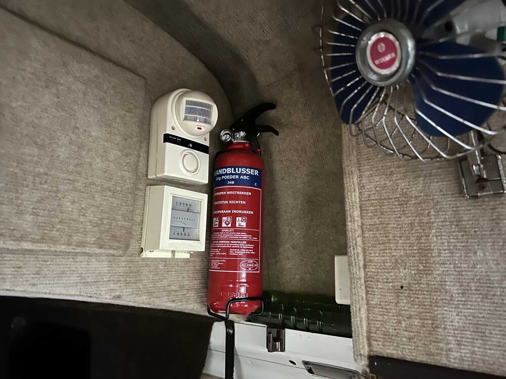 Volkswagen T3 Kampeerwagen 1980, KF-62-DX Camper