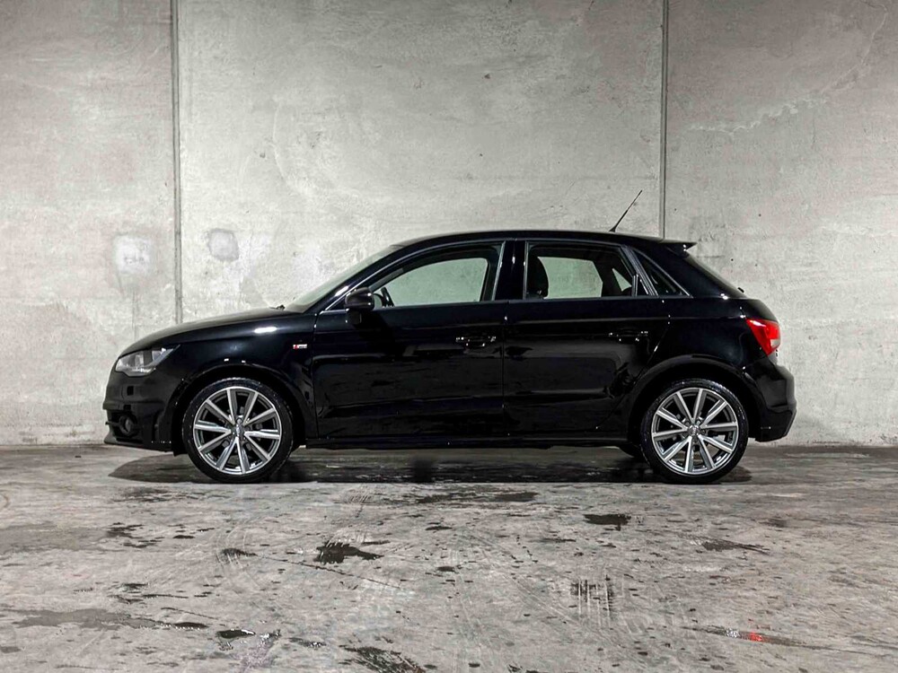 Audi A1 Sportback 1.6 TDI Admired S-Line 90PS 2014, 6-XRH-06