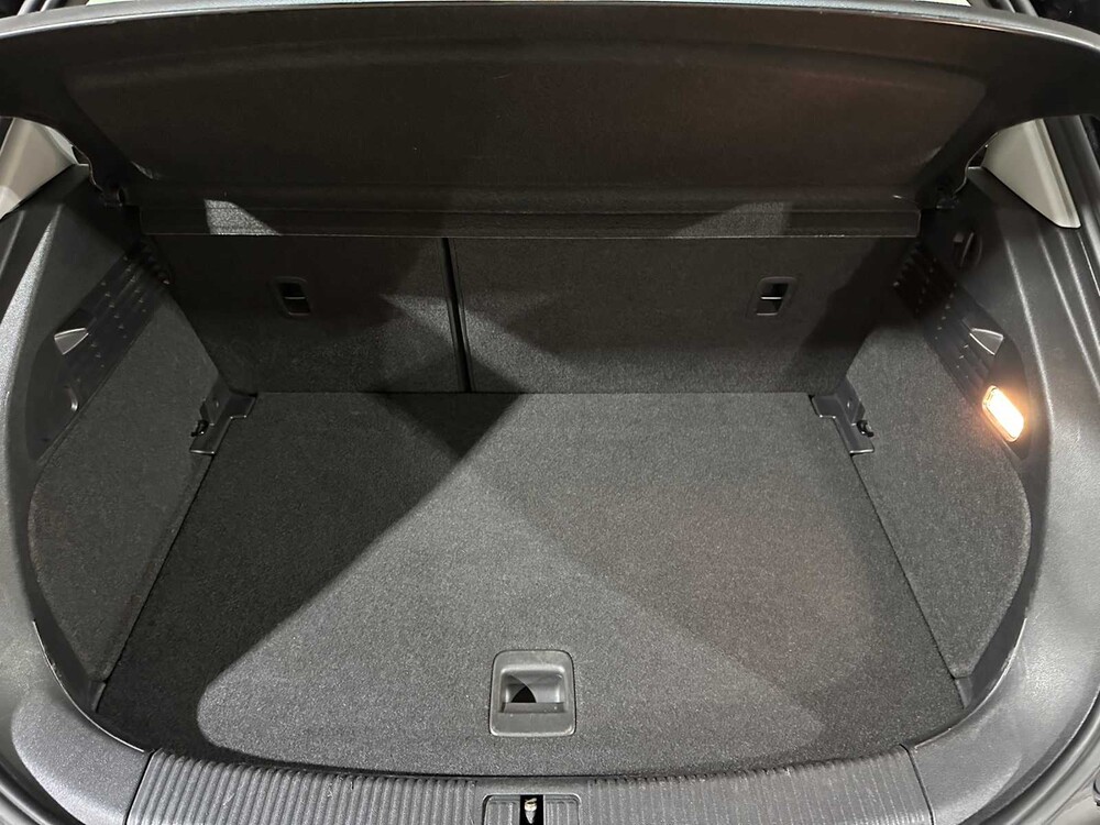 Audi A1 Sportback 1.6 TDI Admired S-Line 90PS 2014, 6-XRH-06