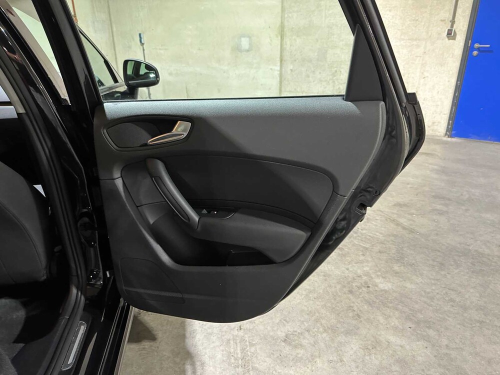 Audi A1 Sportback 1.6 TDI Admired S-Line 90PS 2014, 6-XRH-06