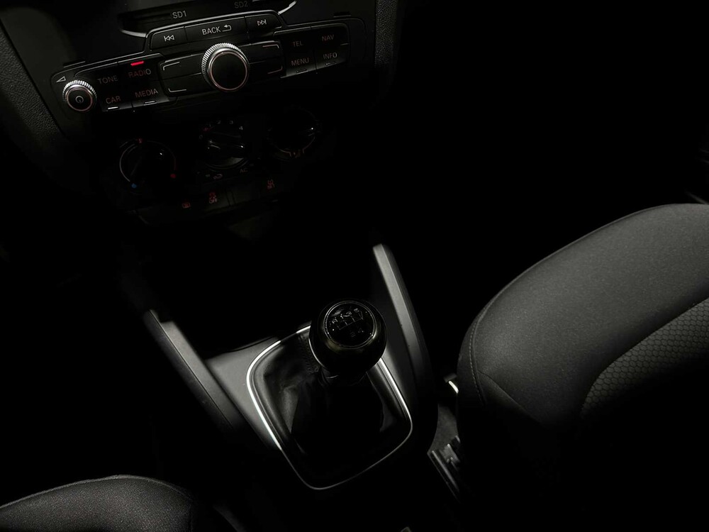 Audi A1 Sportback 1.6 TDI Admired S-Line 90PS 2014, 6-XRH-06