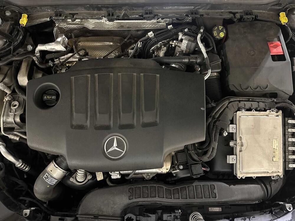 Mercedes-Benz CLA200 d Advantage CLA-Klasse Shooting Brake 150PS 2021 (Original-NL), K-136-HK