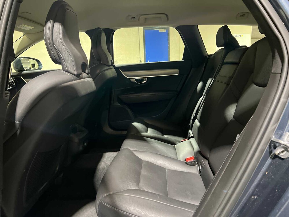 Volvo V90 2.0 T4 Momentum Pro 190PS 2019, XX-067-J