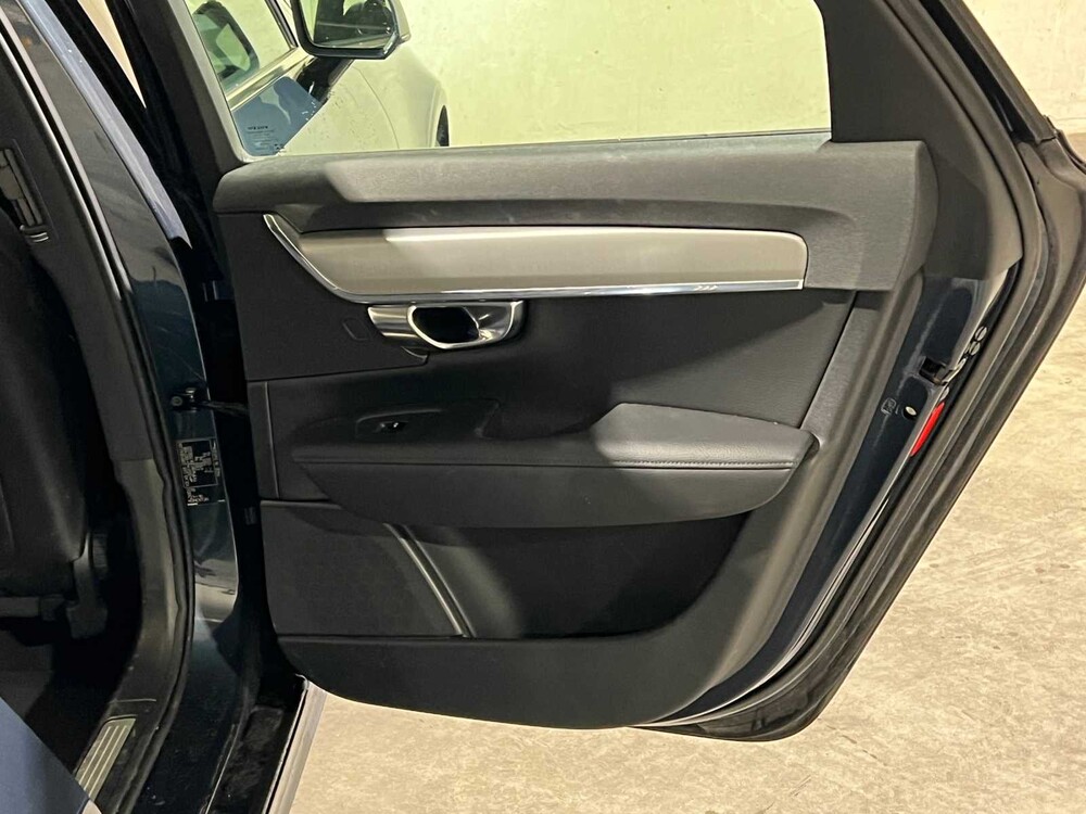 Volvo V90 2.0 T4 Momentum Pro 190PS 2019, XX-067-J