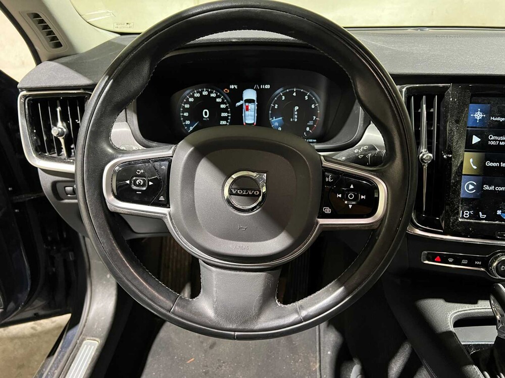 Volvo V90 2.0 T4 Momentum Pro 190PS 2019, XX-067-J