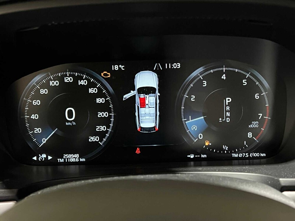 Volvo V90 2.0 T4 Momentum Pro 190PS 2019, XX-067-J