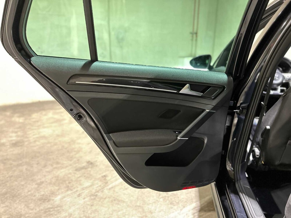 Volkswagen Golf GTE 1.4 TSI 150PS 2015, HR-181-H