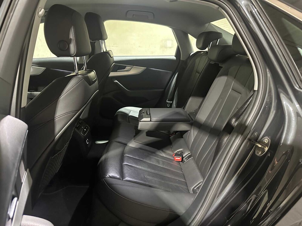 Audi A4 Limousine 35 TFSI Pro Line 150pk 2020, X-661-KJ