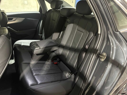 Audi A4 Limousine 35 TFSI Pro Line 150pk 2020, X-661-KJ