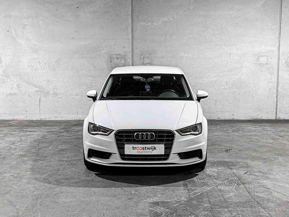 Audi A3 Limousine 1.4 TFSI CoD Ambiente Pro Line Plus 150pk 2015, 5-ZFD-12