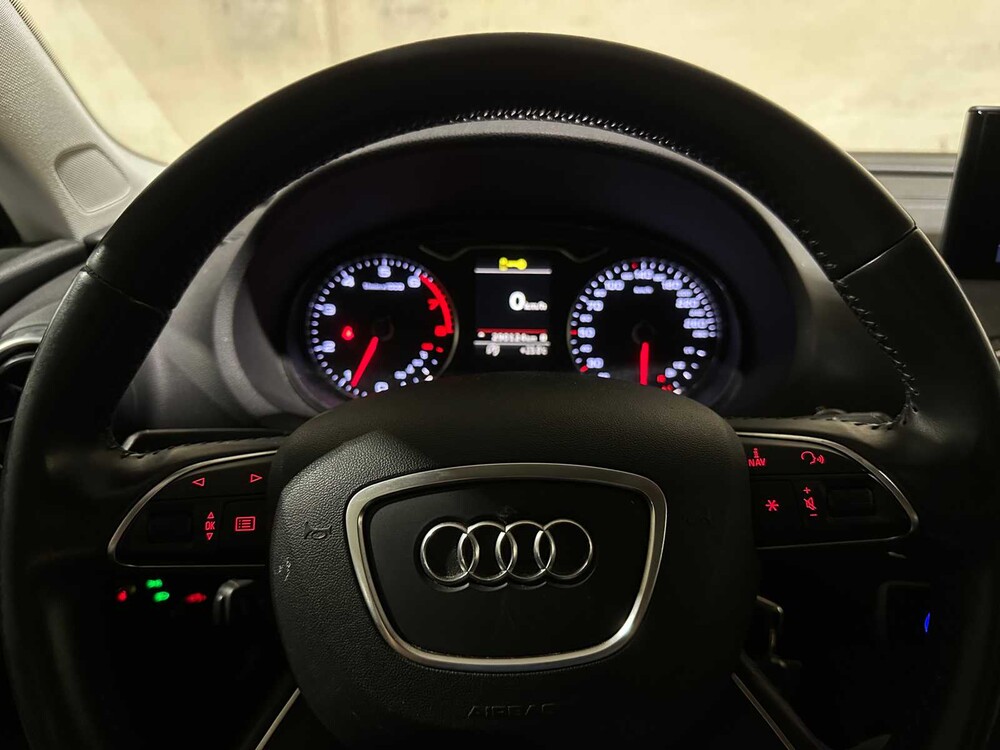 Audi A3 Limousine 1.4 TFSI CoD Ambiente Pro Line Plus 150pk 2015, 5-ZFD-12