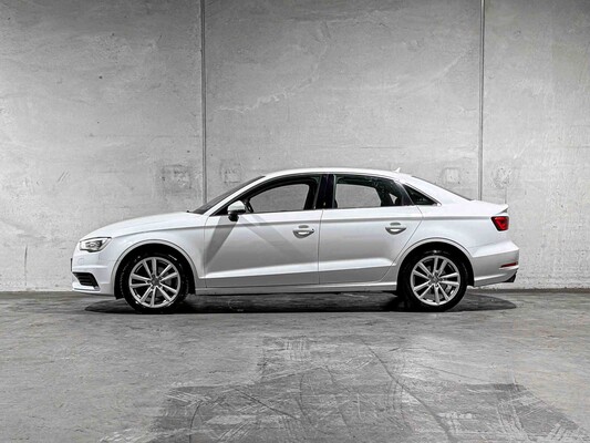 Audi A3 Limousine 1.4 TFSI CoD Ambiente Pro Line Plus 150pk 2015, 5-ZFD-12