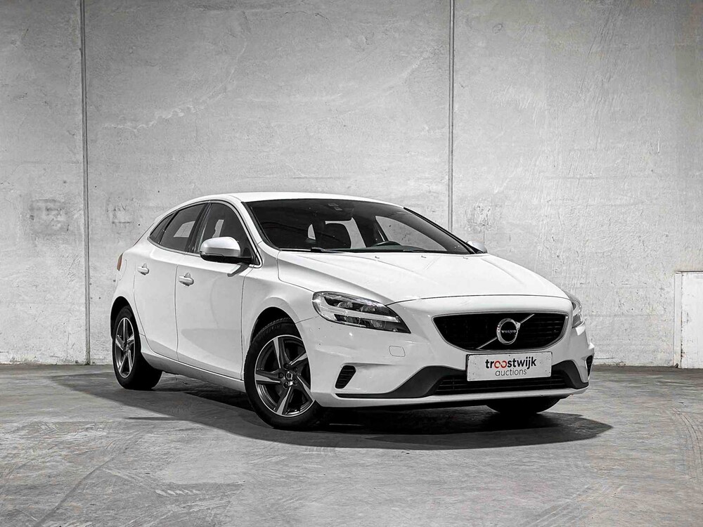 Volvo V40 2.0 D3 Business Sport 150pk 2017, PR-110-K