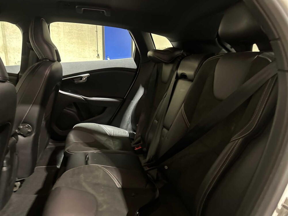 Volvo V40 2.0 D3 Business Sport 150pk 2017, PR-110-K