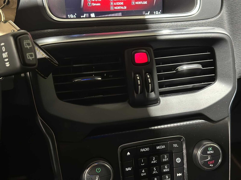 Volvo V40 2.0 D3 Business Sport 150pk 2017, PR-110-K