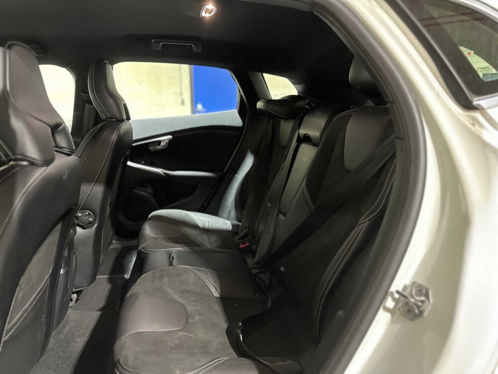 Volvo V40 2.0 D3 Business Sport 150pk 2017, PR-110-K