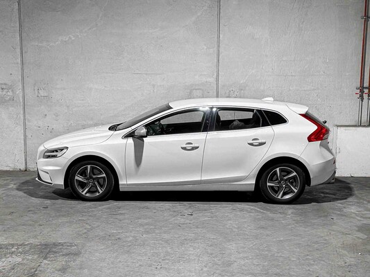 Volvo V40 2.0 D3 Business Sport 150pk 2017, PR-110-K