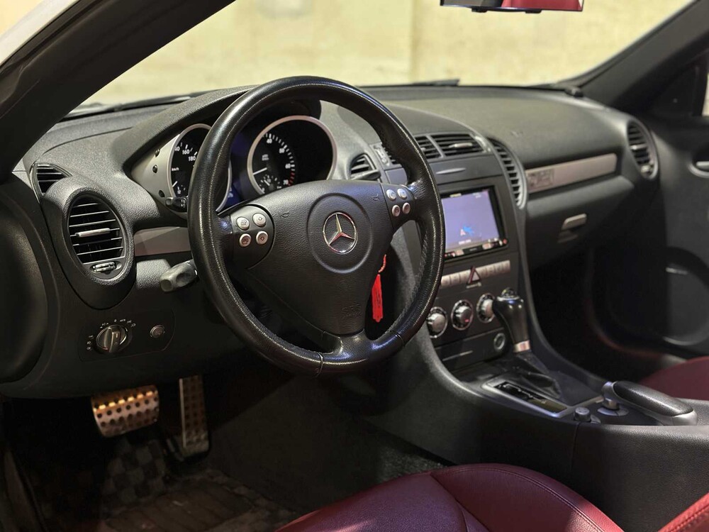Mercedes-Benz SLK350 AMG 3.5 V6 272pk 2006 AIRSCARF, HDZ-04-L Youngtimer