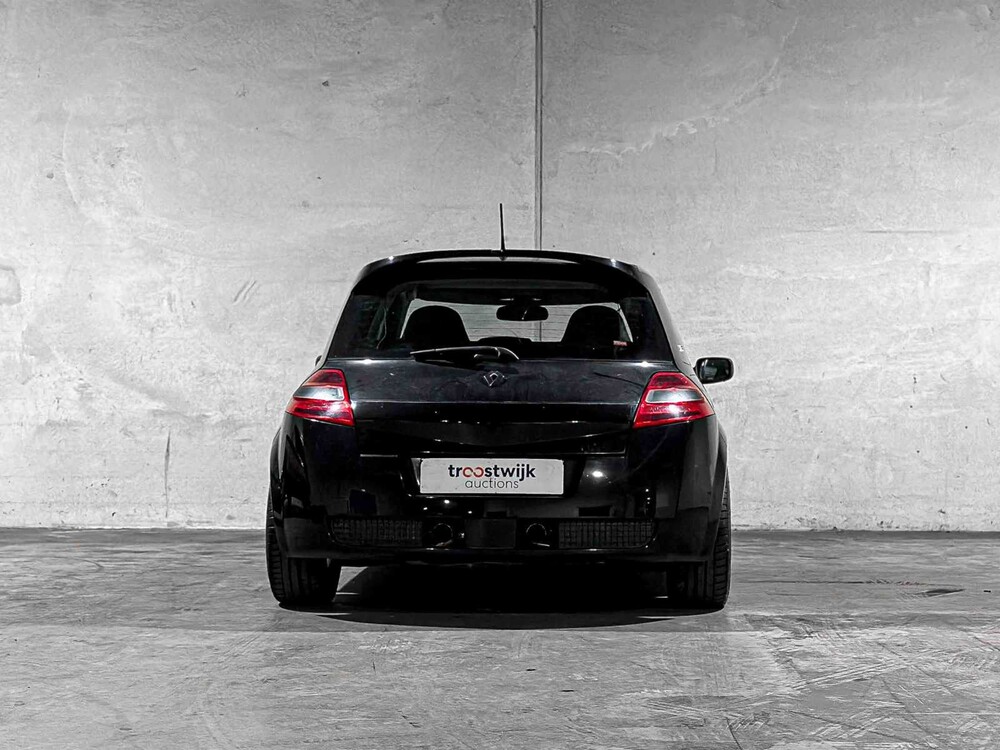 Renault Mégane 2.0-16V Turbo RS 224pk 2005, 22-RS-ZS