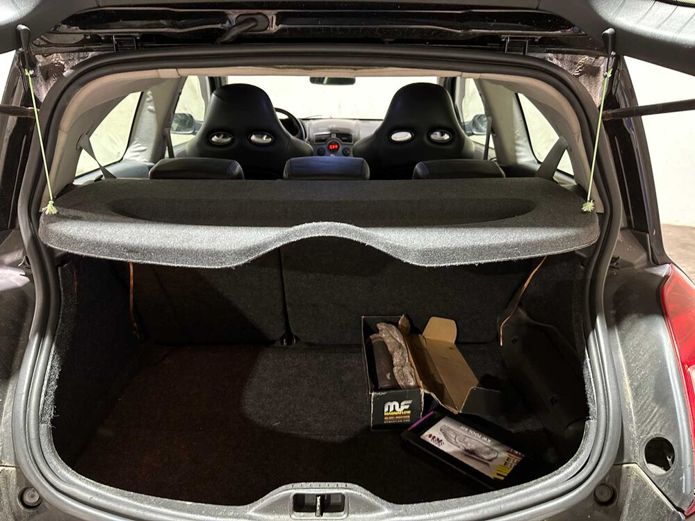 Renault Mégane 2.0-16V Turbo RS 224pk 2005, 22-RS-ZS