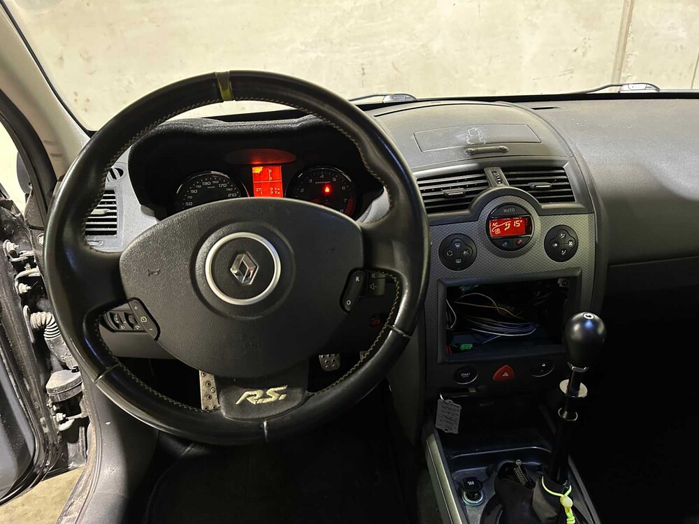 Renault Mégane 2.0-16V Turbo RS 224pk 2005, 22-RS-ZS