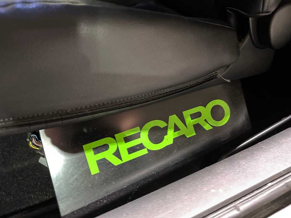 Renault Mégane 2.0-16V Turbo RS 224pk 2005, 22-RS-ZS