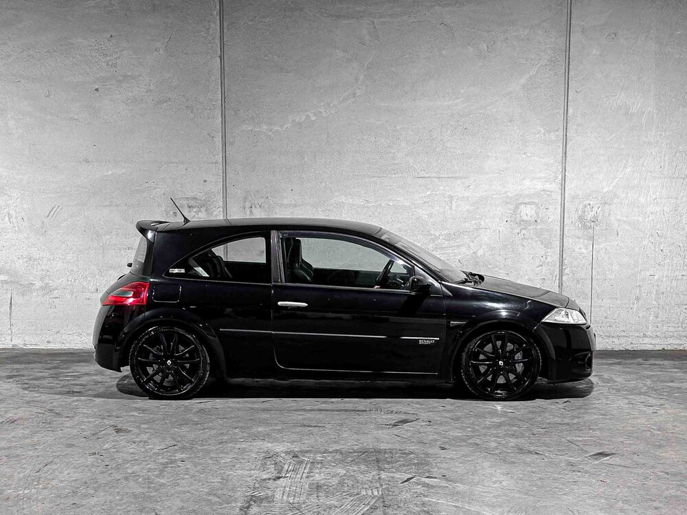 Renault Mégane 2.0-16V Turbo RS 224pk 2005, 22-RS-ZS