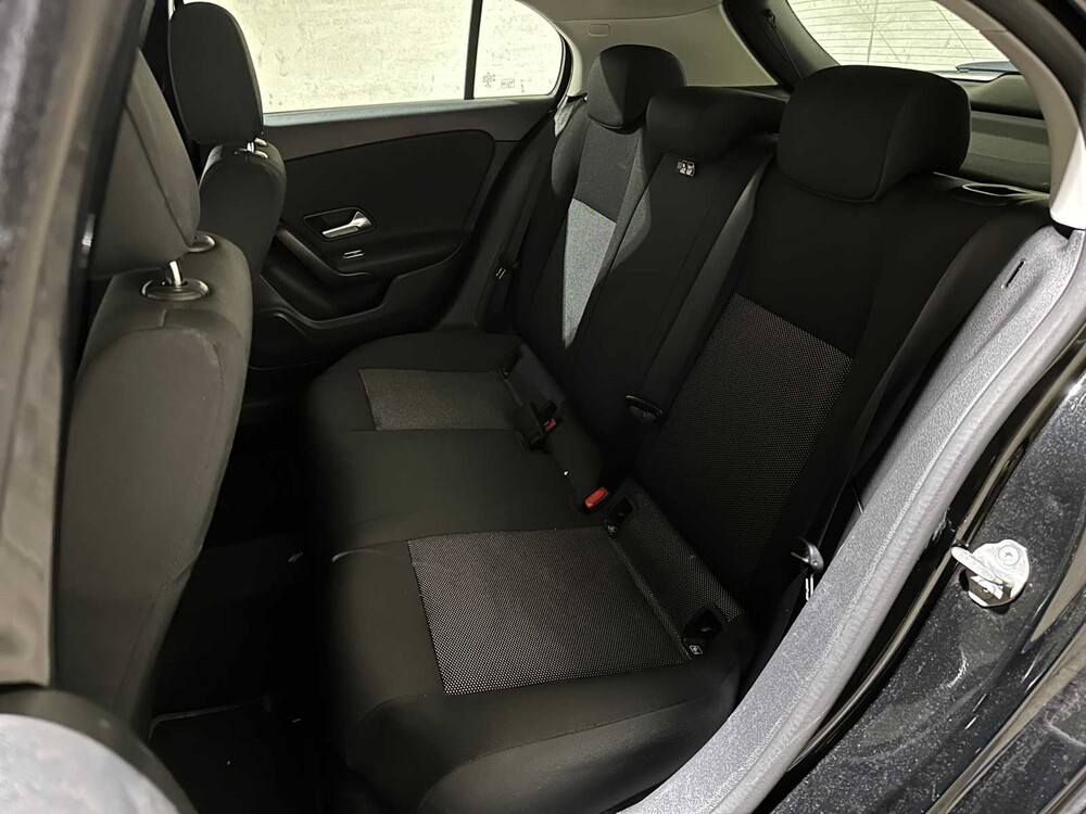 Mercedes-Benz A160 Business Solution A-klasse 109pk 2021, L-307-DD